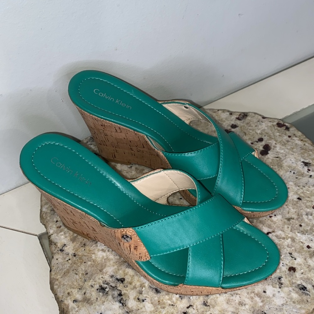 Calvin Klein EVAH Crisscross Cork Wedge Heel Open Toe Sandals Teal Size 8 - Picture 3 of 16